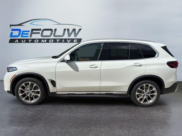 Photo of 2026 Alpine White BMW X5