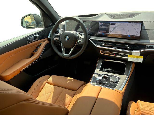 Photo of 2026 Alpine White BMW X5