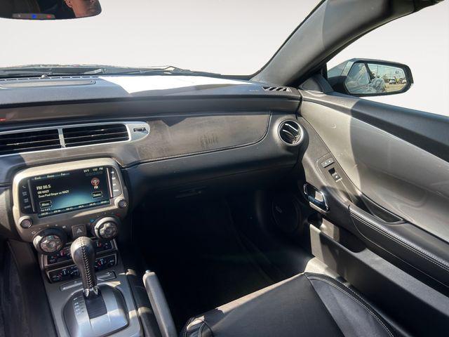 Photo of 2015 Ashen Gray Metallic Chevrolet Camaro