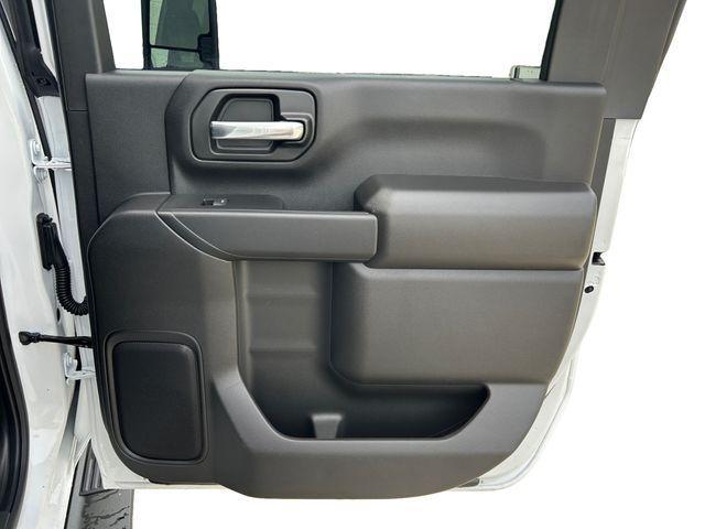 Photo of 2025 Summit White Chevrolet Silverado 2500