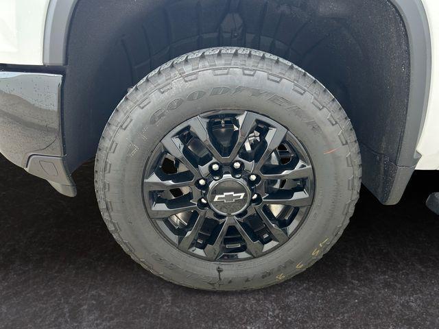 Photo of 2025 Summit White Chevrolet Silverado 2500
