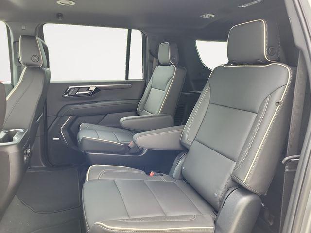 Photo of 2025 Sterling Gray Metallic Chevrolet Suburban