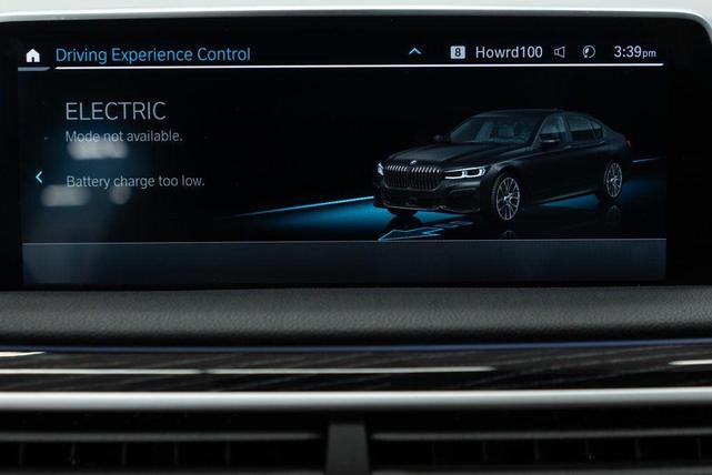 Photo of 2022 Black Sapphire Metallic BMW 745e