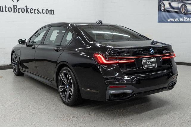 Photo of 2022 Black Sapphire Metallic BMW 745e