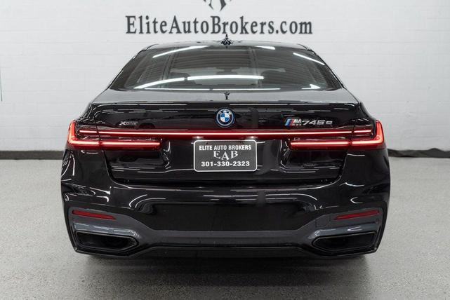 Photo of 2022 Black Sapphire Metallic BMW 745e