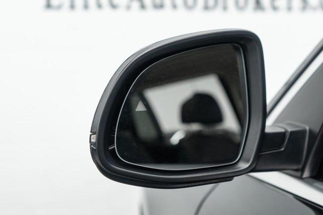 Photo of 2025 Black Sapphire Metallic BMW X7