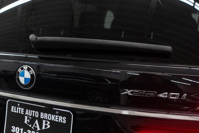 Photo of 2025 Black Sapphire Metallic BMW X7