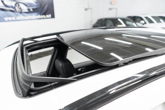 Photo of 2025 Alpine White BMW X5