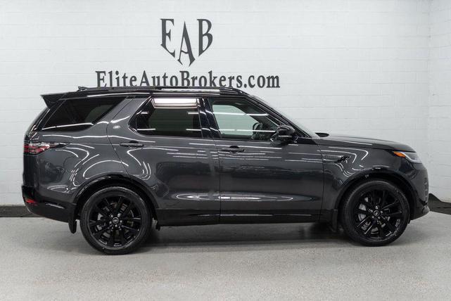 Photo of 2023 Carpathian Grey Premium Metallic Land Rover Discovery