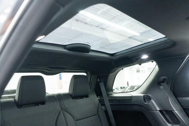 Photo of 2023 Carpathian Grey Premium Metallic Land Rover Discovery