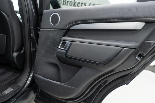 Photo of 2023 Carpathian Grey Premium Metallic Land Rover Discovery