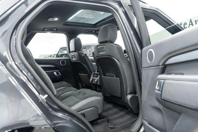 Photo of 2023 Carpathian Grey Premium Metallic Land Rover Discovery