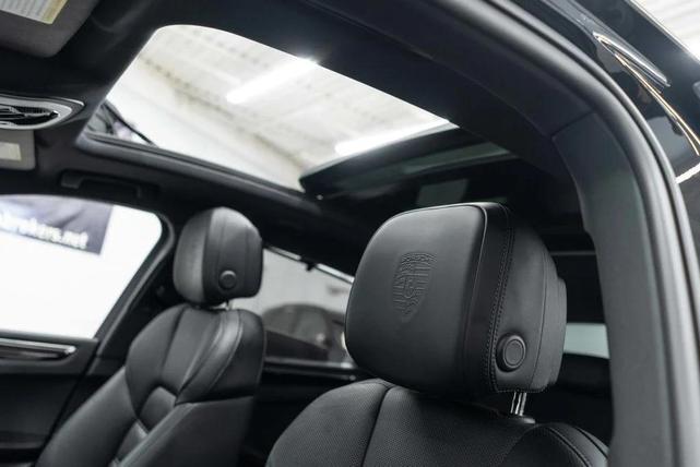 Photo of 2023 Jet Black Metallic Porsche Macan