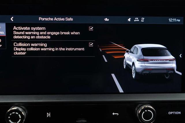 Photo of 2023 Jet Black Metallic Porsche Macan