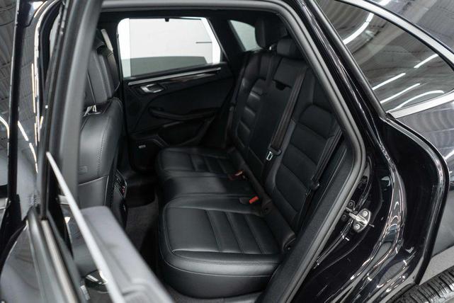 Photo of 2023 Jet Black Metallic Porsche Macan