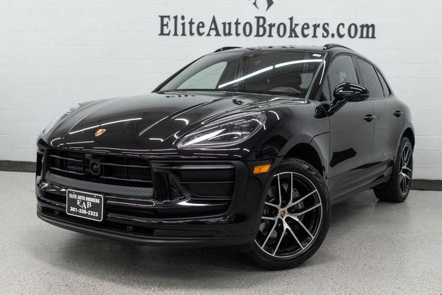 Photo of 2023 Jet Black Metallic Porsche Macan
