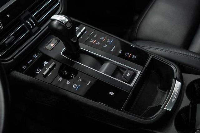 Photo of 2023 Jet Black Metallic Porsche Macan