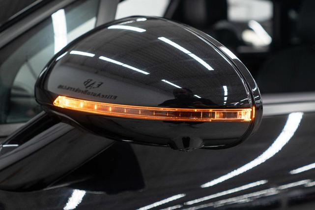 Photo of 2023 Jet Black Metallic Porsche Macan
