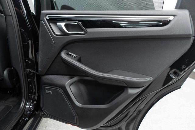 Photo of 2023 Jet Black Metallic Porsche Macan