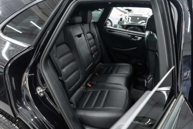 Photo of 2023 Jet Black Metallic Porsche Macan