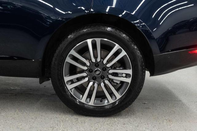 Photo of 2023 Portofino Blue Metallic Land Rover Range Rover