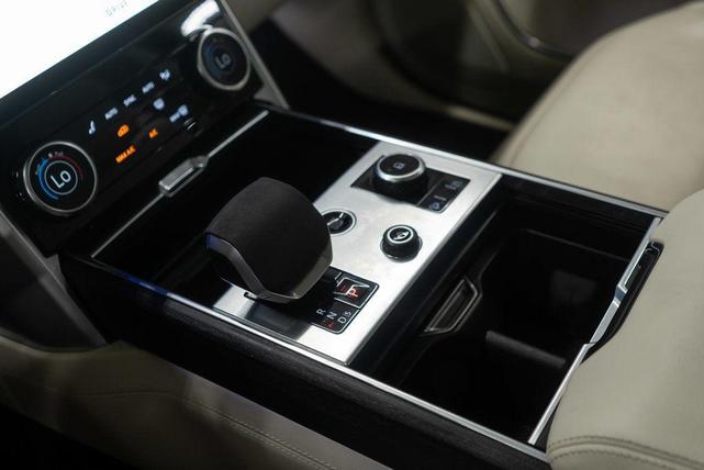 Photo of 2023 Portofino Blue Metallic Land Rover Range Rover