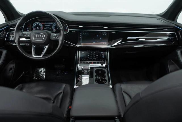 Photo of 2022 Samurai Gray Metallic Audi Q7