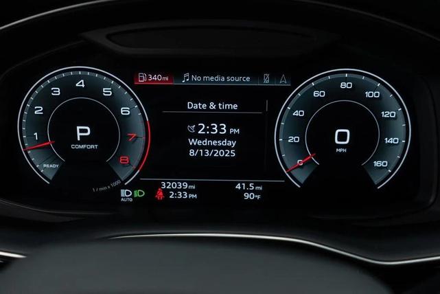 Photo of 2022 Samurai Gray Metallic Audi Q7