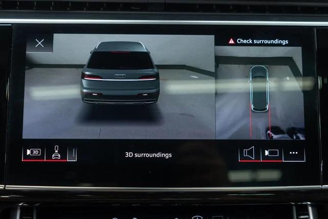 Photo of 2022 Samurai Gray Metallic Audi Q7