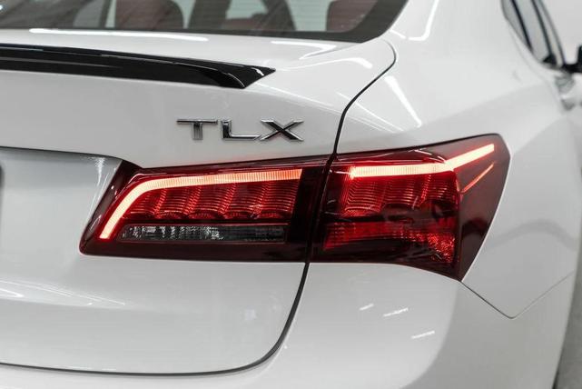 Photo of 2020 Platinum White Pearl Acura TLX