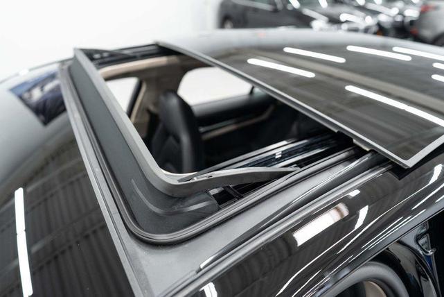 Photo of 2024 Black Porsche Panamera