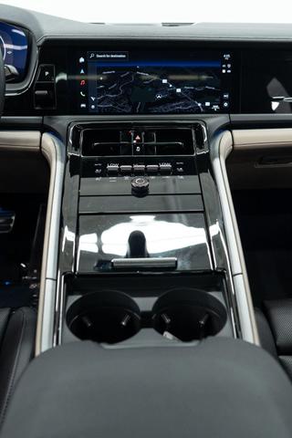 Photo of 2024 Black Porsche Panamera
