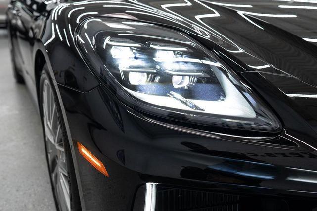 Photo of 2024 Black Porsche Panamera