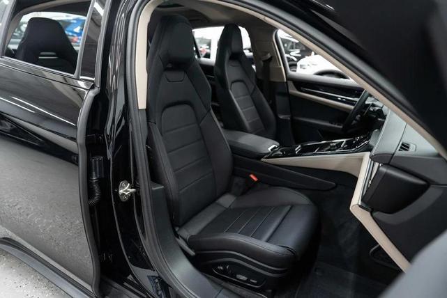 Photo of 2024 Black Porsche Panamera