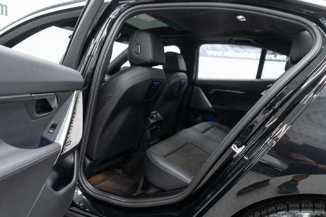 Photo of 2025 Black Sapphire Metallic BMW 540