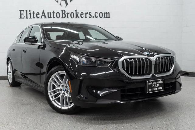 Photo of 2025 Black Sapphire Metallic BMW 540