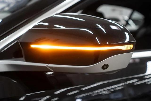 Photo of 2025 Black Sapphire Metallic BMW 540