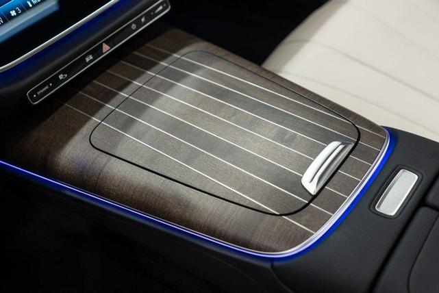 Photo of 2025 Black Mercedes-Benz E-Class
