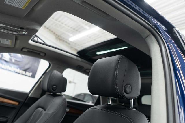 Photo of 2021 Navarra Blue Metallic Audi Q5
