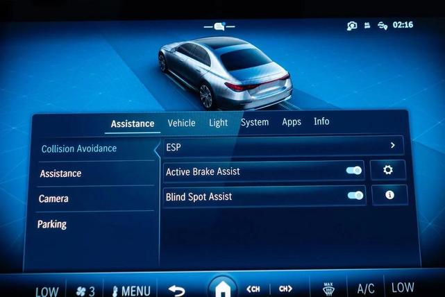Photo of 2025 Polar White Mercedes-Benz E-Class