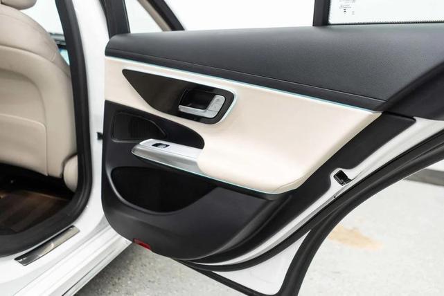Photo of 2025 Polar White Mercedes-Benz E-Class