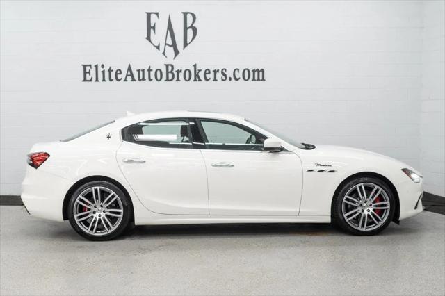 Photo of 2022 Bianco Maserati Ghibli