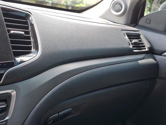 Photo of 2022 White Honda Ridgeline