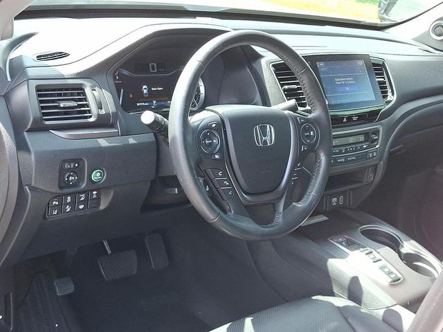 Photo of 2022 White Honda Ridgeline