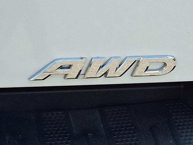 Photo of 2022 White Honda Ridgeline