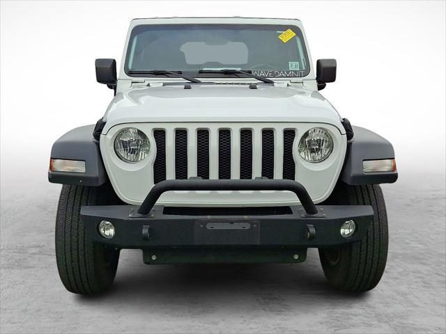 Photo of 2022 Bright White Clearcoat Jeep Wrangler