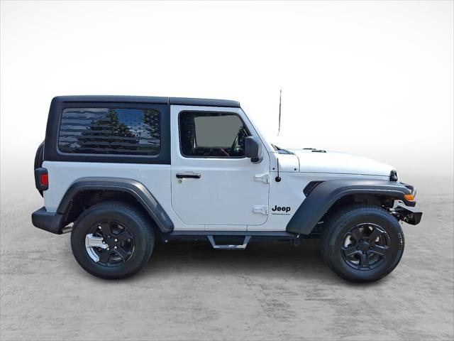 Photo of 2022 Bright White Clearcoat Jeep Wrangler