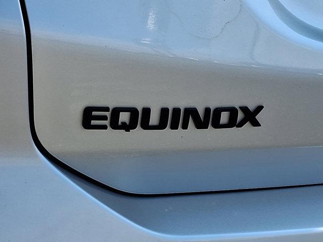 Photo of 2022 Silver Ice Metallic Chevrolet Equinox