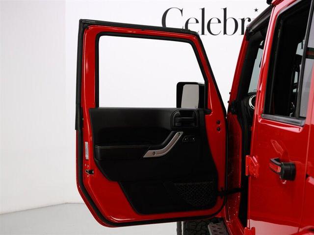 Photo of 2016 Firecracker Red Clearcoat Jeep Wrangler Unlimited