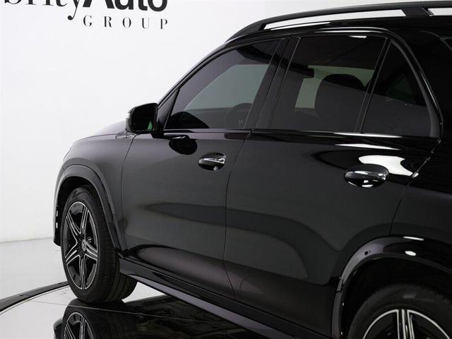 Photo of 2024 Black Mercedes-Benz GLE 580